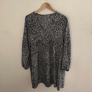 Black and white leopard print smock dress